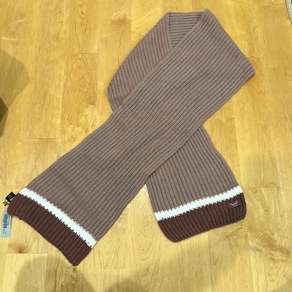 Kith scarf